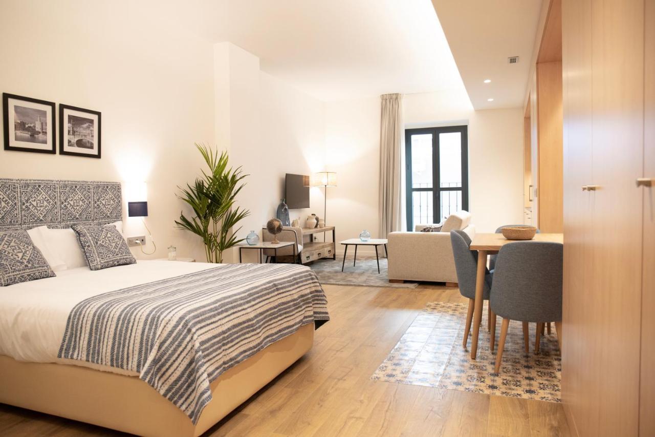 Nqn Aparts & Suites Sevilla Sevilha Exterior foto