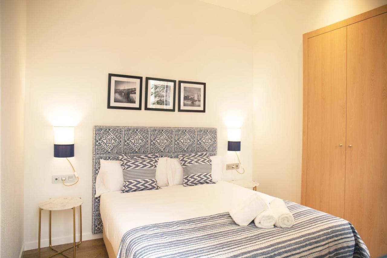 Nqn Aparts & Suites Sevilla Sevilha Exterior foto