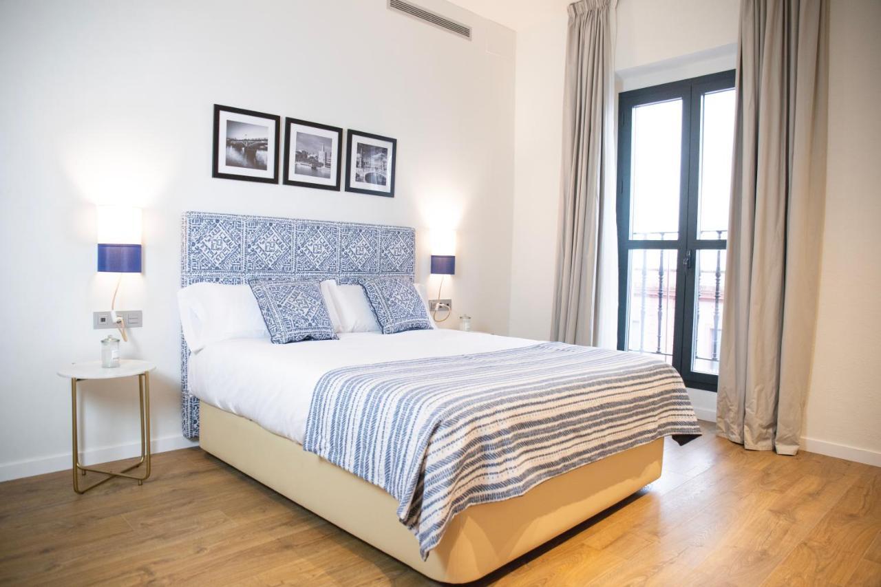 Nqn Aparts & Suites Sevilla Sevilha Exterior foto