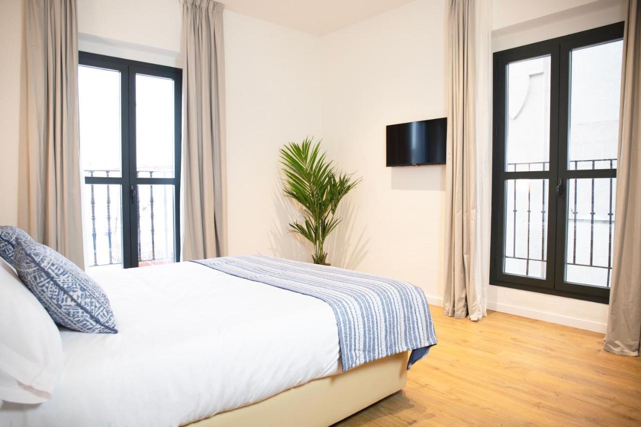 Nqn Aparts & Suites Sevilla Sevilha Exterior foto