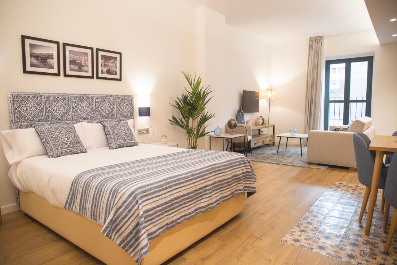 Nqn Aparts & Suites Sevilla Sevilha Exterior foto