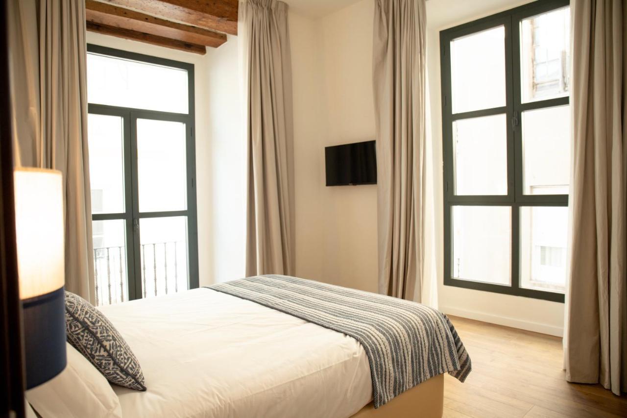 Nqn Aparts & Suites Sevilla Sevilha Exterior foto